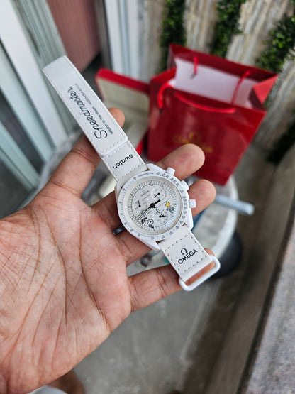 Omega Speedmaster Moonswatch white