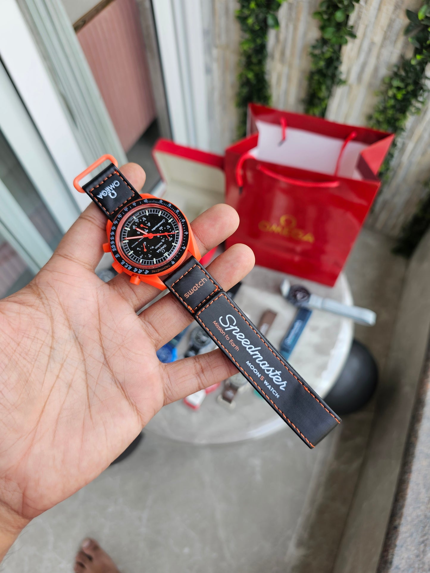 Omega Speedmaster Moonswatch redblack