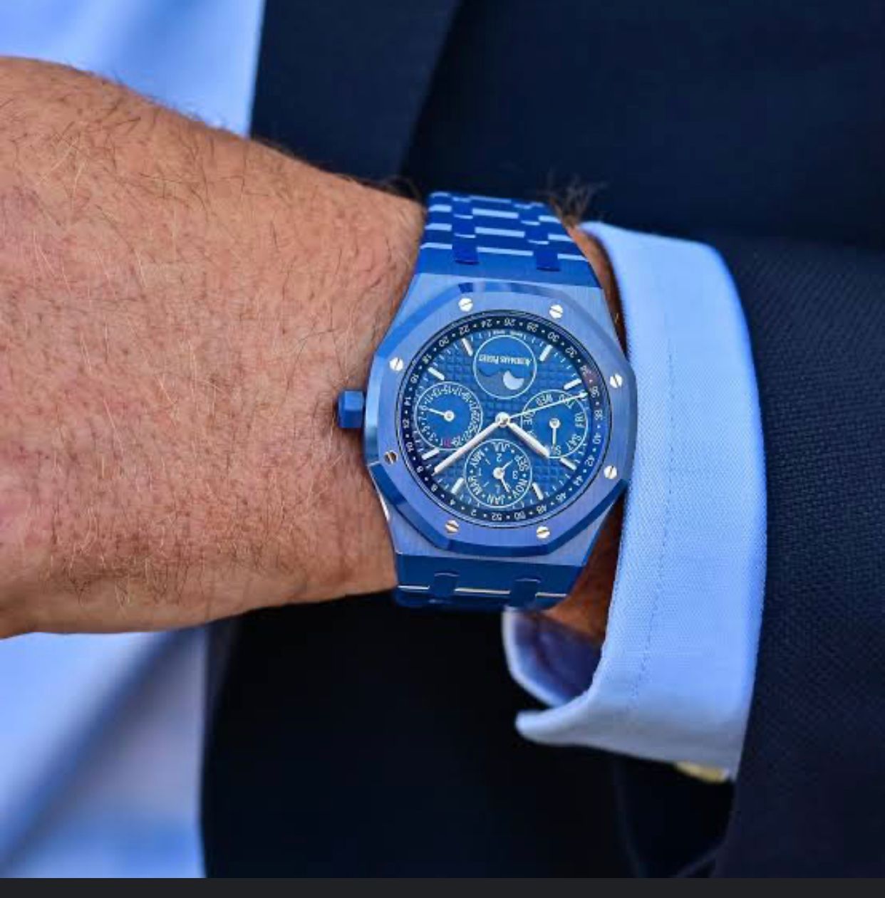 Audemars Piguet AP Royal Oak Dark blue Chronograph Metal