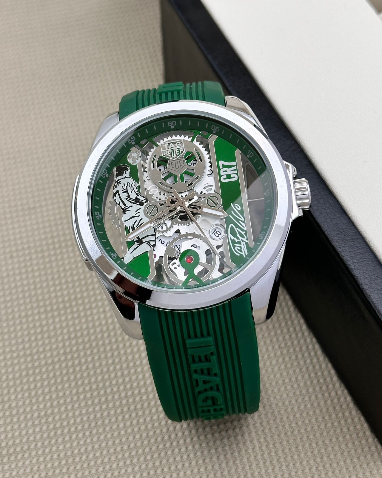 Tagheuer Calibre 17 Cr7 Ronaldo Green Silicon strap Watch